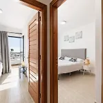 Arpon Santa Rosa 5 By Escape Villa Puerto del Carmen (Lanzarote)