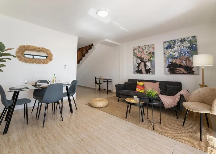 Arpon Santa Rosa 5 By Escape * Puerto del Carmen (Lanzarote)