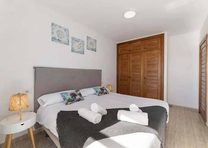 Arpon Santa Rosa 5 By Escape Puerto del Carmen (Lanzarote)