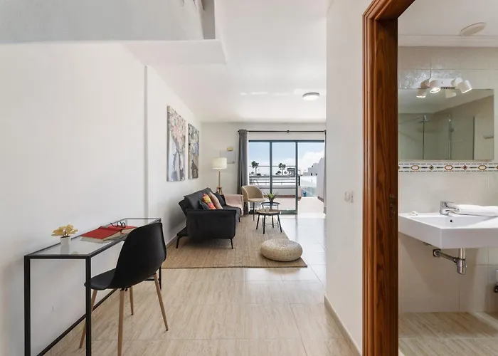 Arpon Santa Rosa 5 By Escape Villa Puerto del Carmen (Lanzarote)